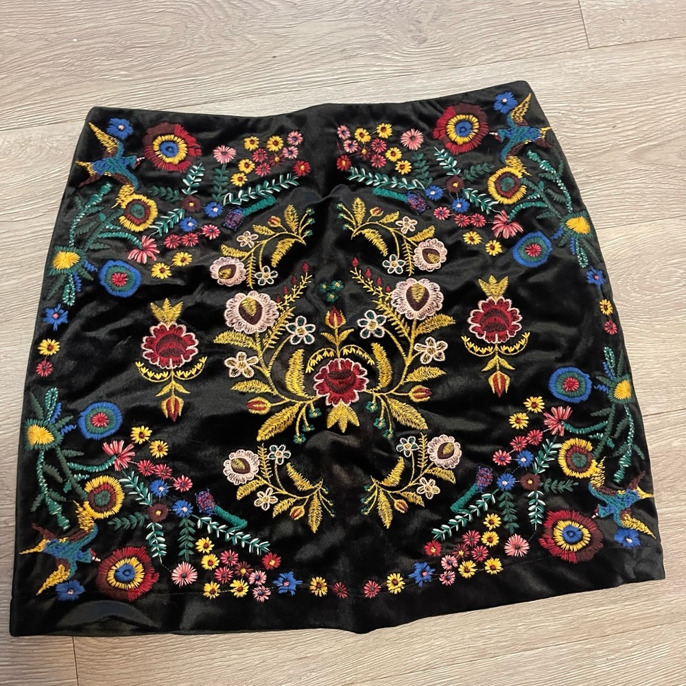 Velvet skirt